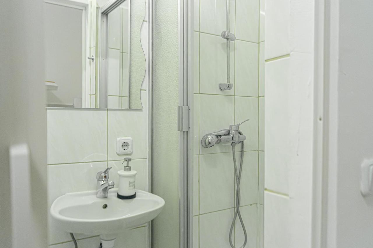 Economy 1Br Apartment Well Connected To The Whole City Wenen Buitenkant foto